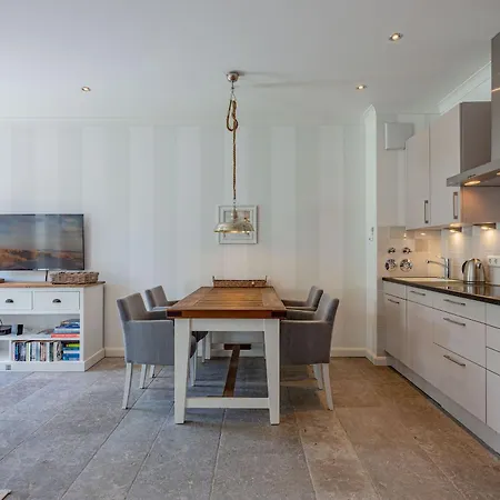 Apartment De Meere 3 *